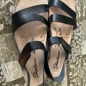 Skechers memory foam  worn couple times 9 black